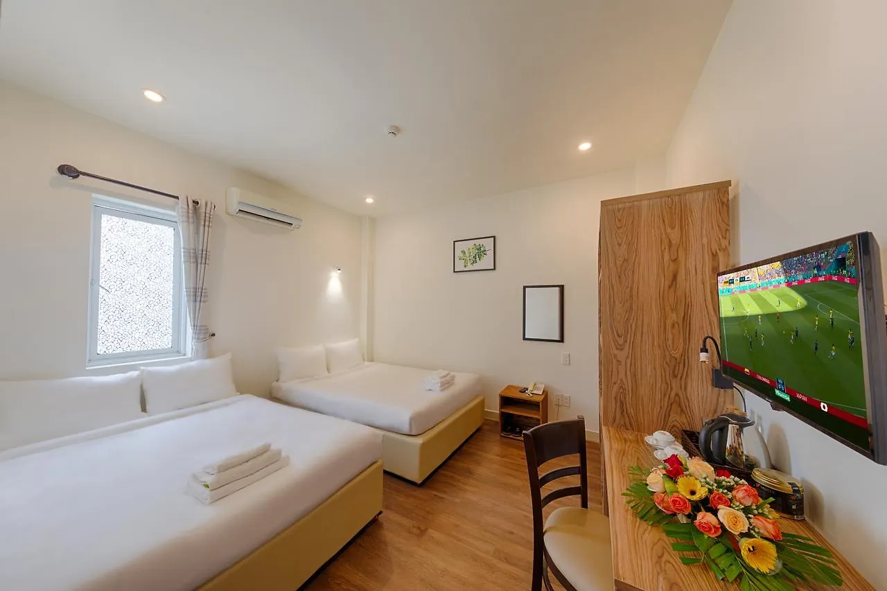 Vitalis Riverside Hotel Da Nang 2*,